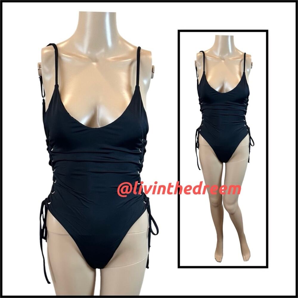 Copied - BERRY BEACHY ADELE ONE PIECE- BLACK L - Picture 4 of 14